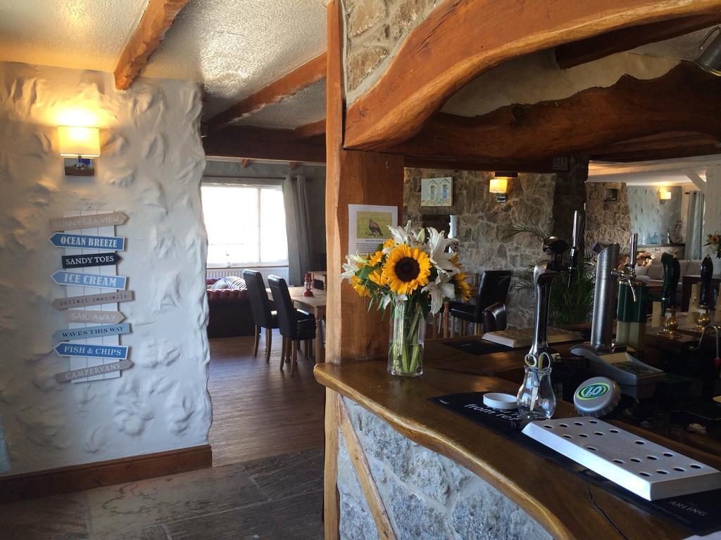 Ty Dderw Country Inn Moelfre Dış mekan fotoğraf