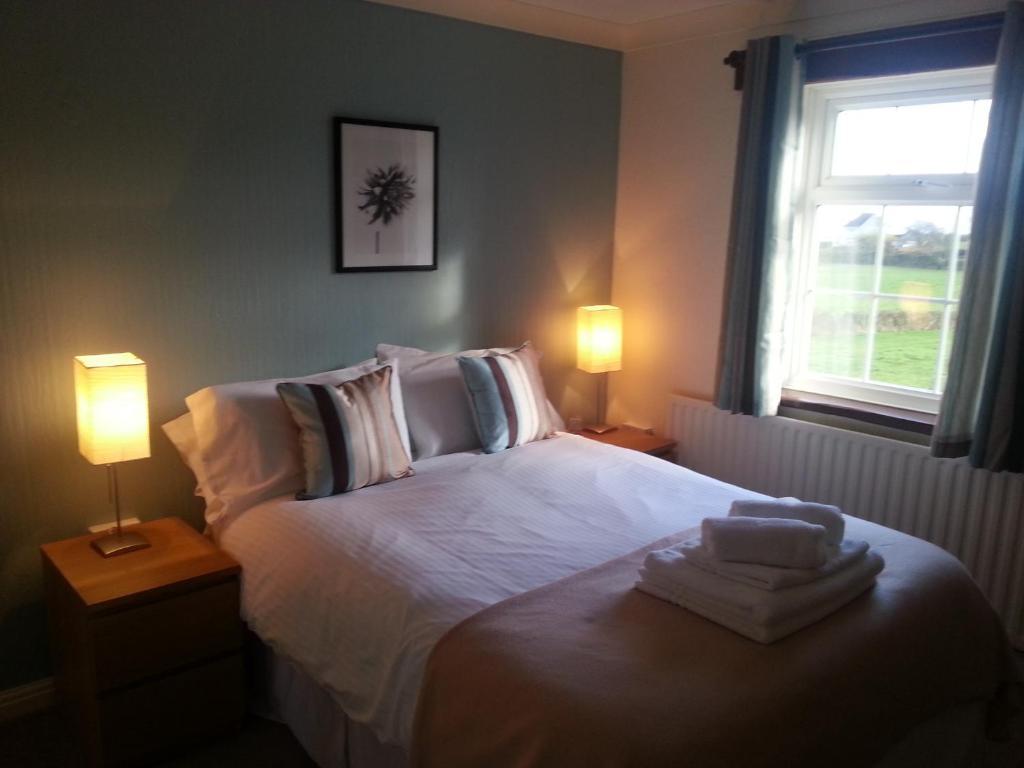 Ty Dderw Country Inn Moelfre Oda fotoğraf